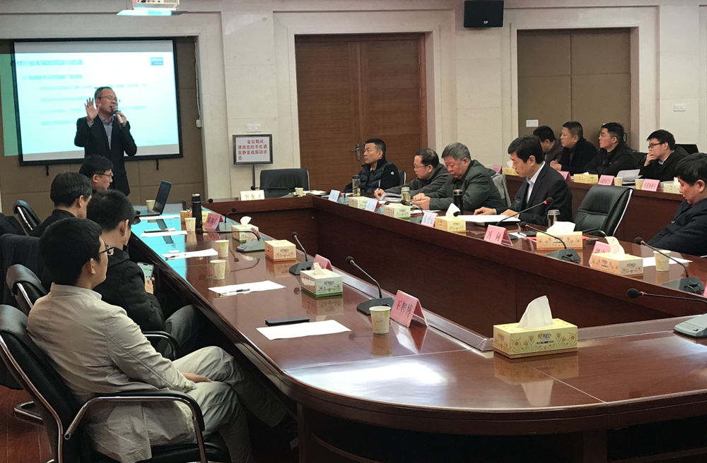 邱總演講.jpg